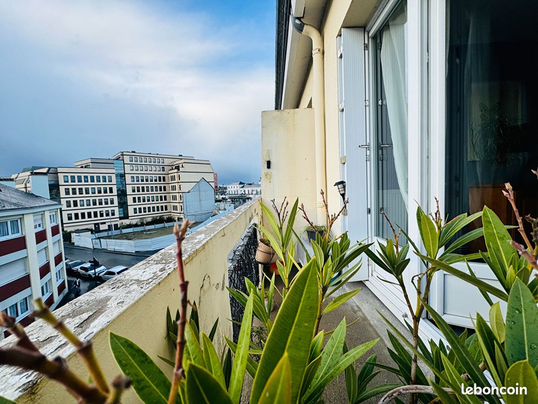 Apartamento T2 em Laval, France N.º 98298