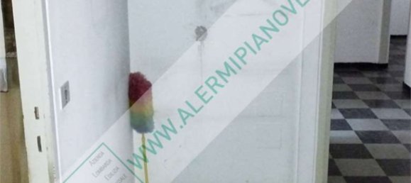 3 bedrooms Apartment in Milan, Italy No. 370135 5