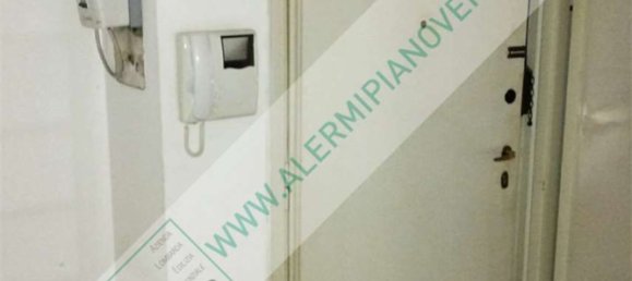 3 bedrooms Apartment in Milan, Italy No. 370135 3