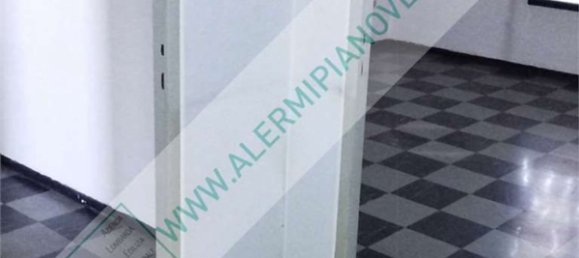 3 bedrooms Apartment in Milan, Italy No. 370135 4