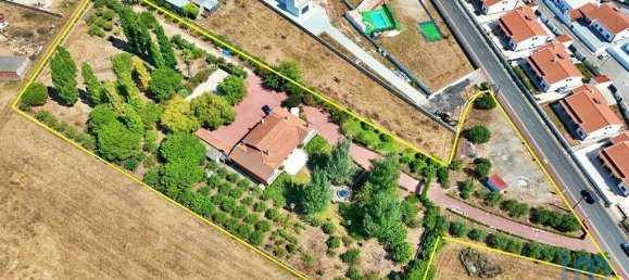 4 bedrooms Townhouse in Cadaval, Portugal No. 250566 2