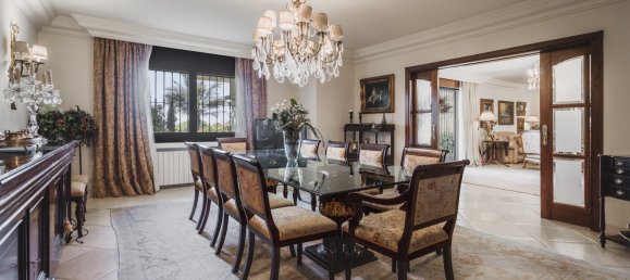 4 bedrooms Villa in Marbella, Spain No. 3018 15