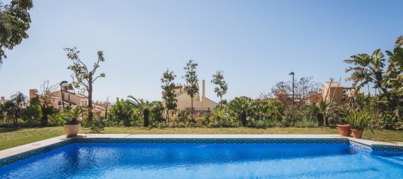 4 bedrooms Villa in Marbella, Spain No. 3018 11