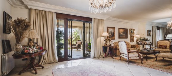 4 bedrooms Villa in Marbella, Spain No. 3018 12