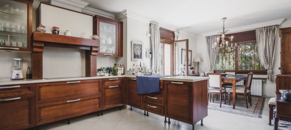 4 bedrooms Villa in Marbella, Spain No. 3018 16