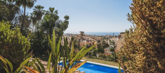 4 bedrooms Villa in Marbella, Spain No. 3018 28