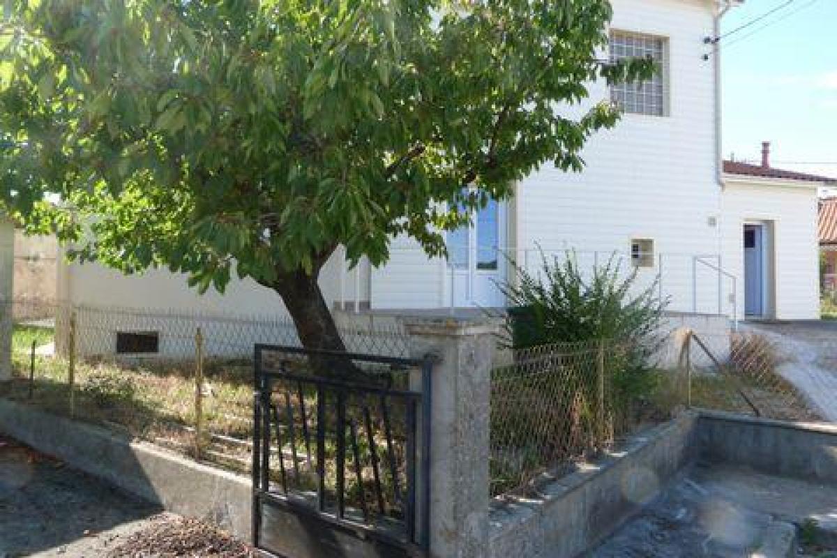 3 bedrooms House in Pamiers, France No. 28285