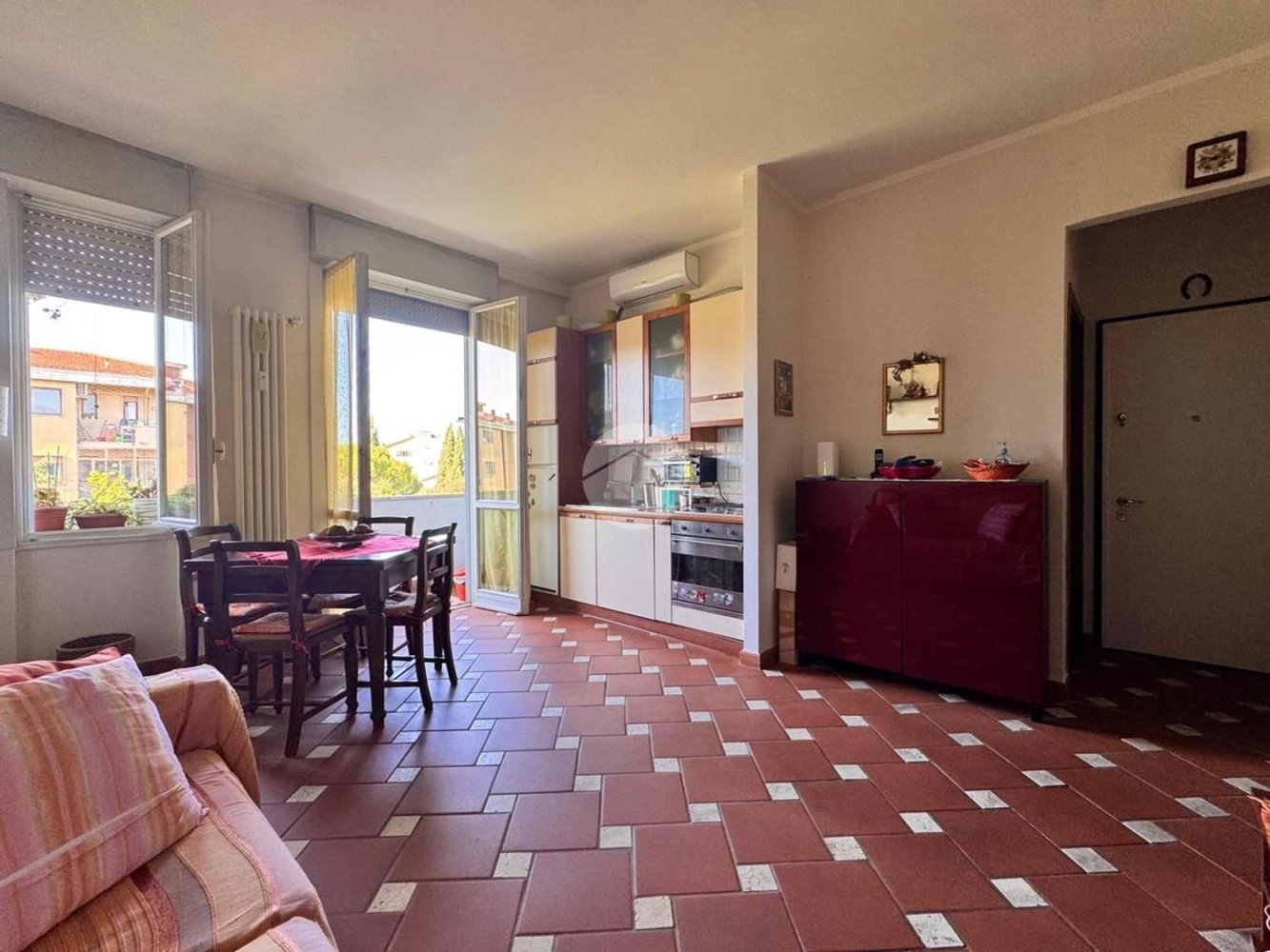 3 rooms Apartment in Florence, Italy No. 277820