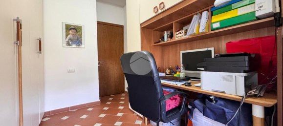 3 rooms Apartment in Florence, Italy No. 277820 7