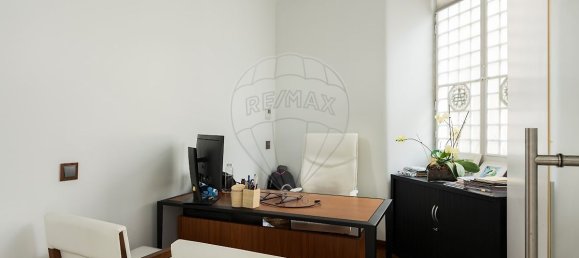 9 bedrooms Building in Loule, Portugal No. 65700 5