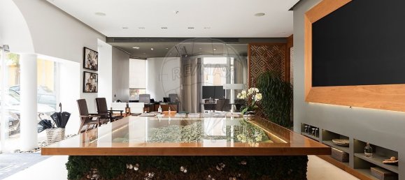 9 bedrooms Building in Loule, Portugal No. 65700 3