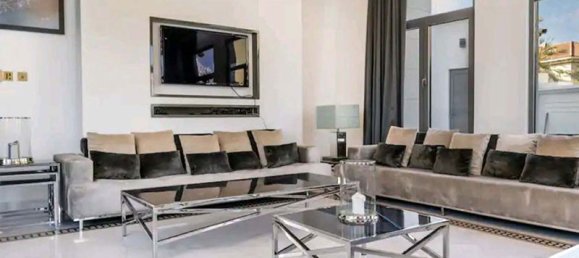 6 bedrooms Villa in Palm Jumeirah, UAE No. 11921 4