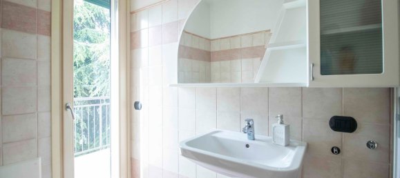 2 bedrooms Apartment in Verona, Italy No. 347507 15