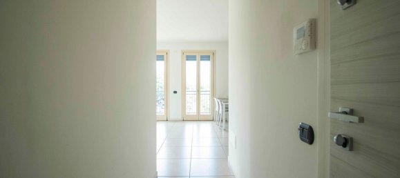 2 bedrooms Apartment in Verona, Italy No. 347507 2