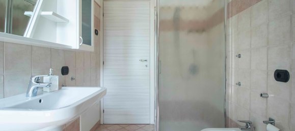 2 bedrooms Apartment in Verona, Italy No. 347507 17