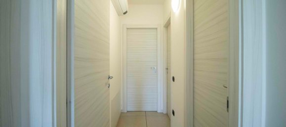 2 bedrooms Apartment in Verona, Italy No. 347507 10