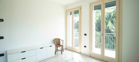 2 bedrooms Apartment in Verona, Italy No. 347507 8