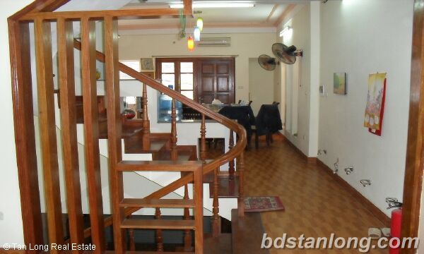 Casa de 4 dormitorios en Cau Giay, Vietnam No. 6910