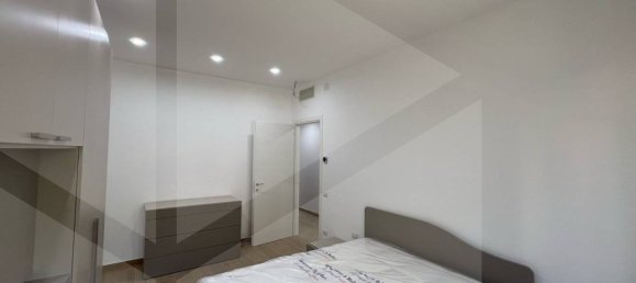 3-salle Appartement à Naples, Italy No. 17055 29