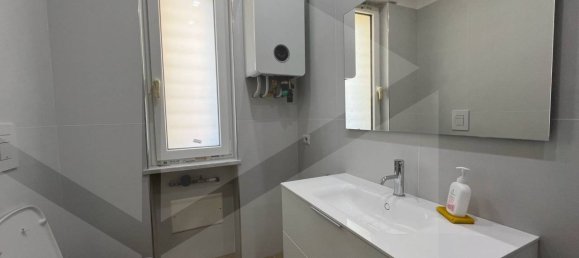 3-salle Appartement à Naples, Italy No. 17055 39
