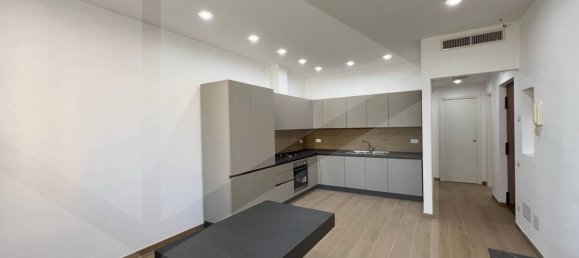 3-salle Appartement à Naples, Italy No. 17055 22