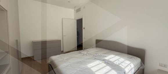 3-salle Appartement à Naples, Italy No. 17055 8