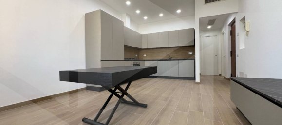 3-salle Appartement à Naples, Italy No. 17055 10