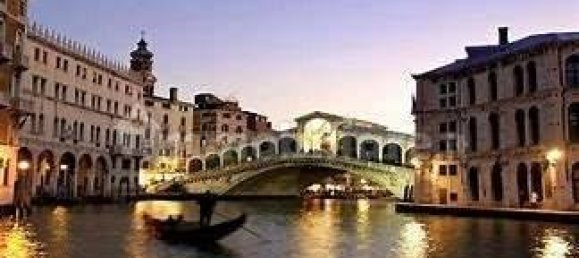 3غرفة عقار تجاري في Venice, Italy رقم 61585 5