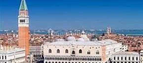3غرفة عقار تجاري في Venice, Italy رقم 61585 3