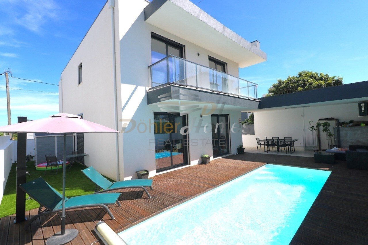 3 bedrooms Villa in Loures, Portugal No. 134027