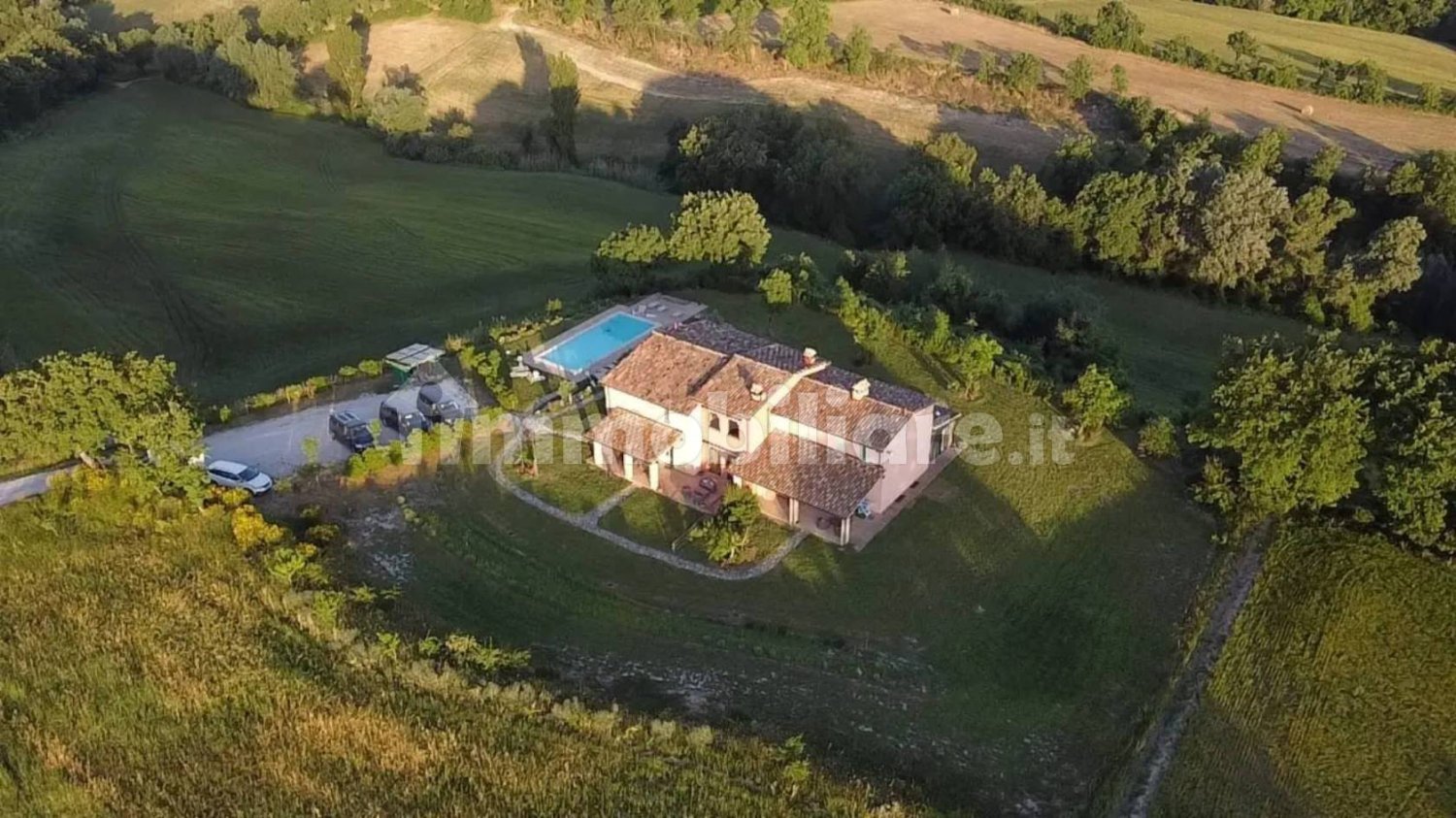 5 bedrooms Villa in Cagli, Italy No. 127235