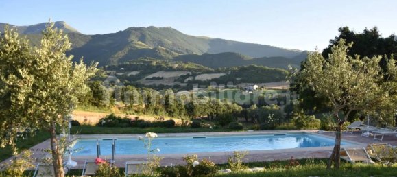 5 bedrooms Villa in Cagli, Italy No. 127235 9