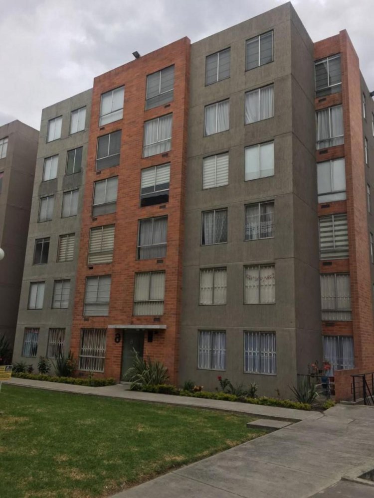 3 bedrooms House in Bogota, Colombia No. 12736