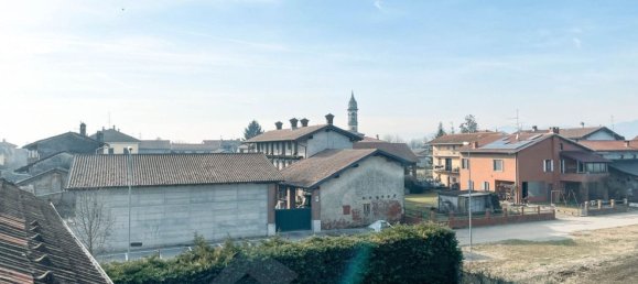 6 bedrooms House in Momo, Italy No. 377462 15