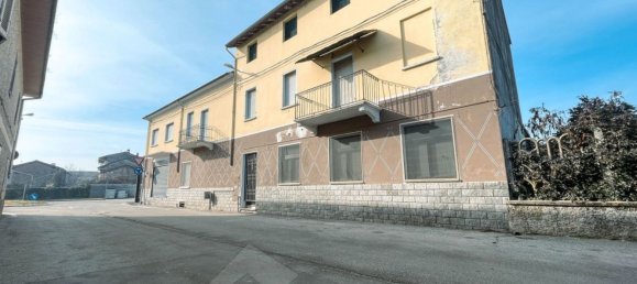 6 bedrooms House in Momo, Italy No. 377462 27