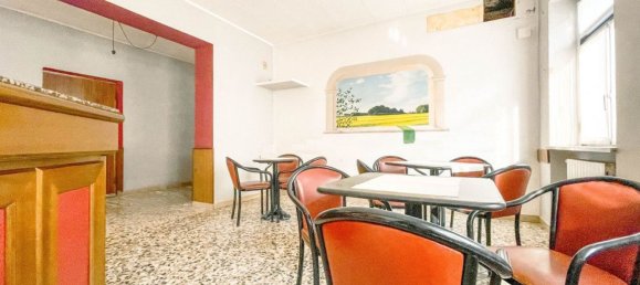 6 bedrooms House in Momo, Italy No. 377462 17