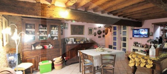 4غرفة شقة في Peccioli, Italy رقم 22512 4