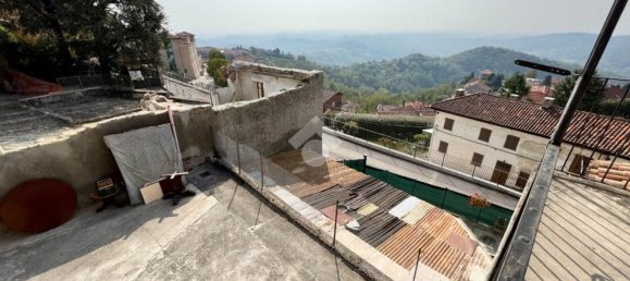 6 rooms House in Castellamonte, Italy No. 33820 24