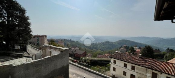 6 rooms House in Castellamonte, Italy No. 33820 4