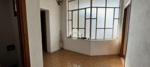 6 rooms House in Castellamonte, Italy No. 33820 5