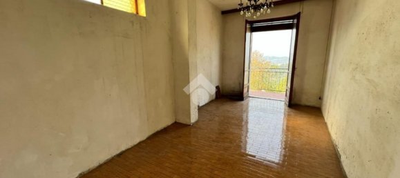 6 rooms House in Castellamonte, Italy No. 33820 6