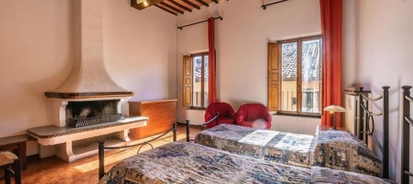 13-Zimmer Doppelhaus in Montepulciano, Italy, Nr. 57087 4