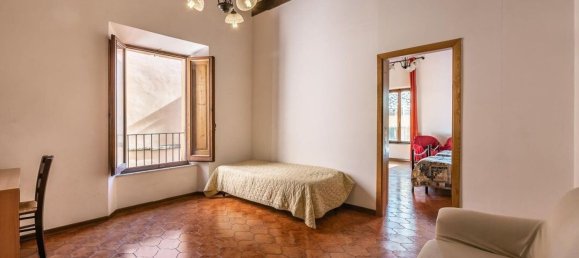 13-Zimmer Doppelhaus in Montepulciano, Italy, Nr. 57087 6