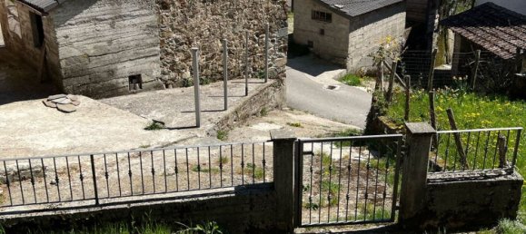 2غرفة منزل في Zeri, Italy رقم 256428 12