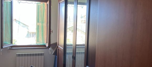 2غرفة منزل في Zeri, Italy رقم 256428 17