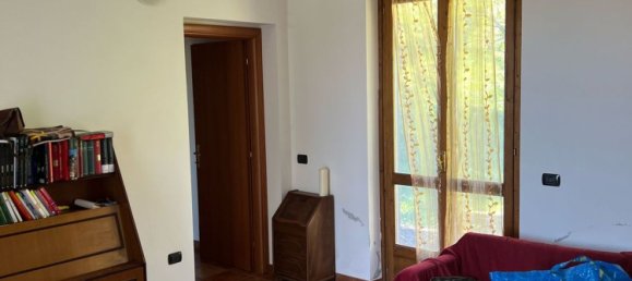 2غرفة منزل في Zeri, Italy رقم 256428 10