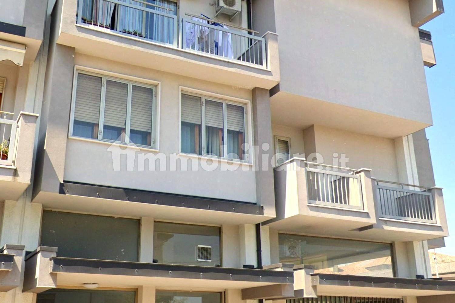 3 rooms Office in Castelmassa, Italy No. 58020