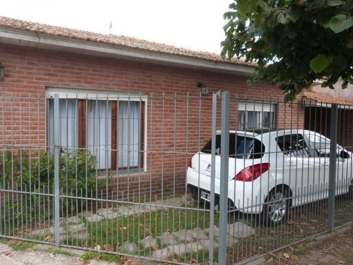 2 bedrooms House in Mar del Plata, Argentina No. 101100