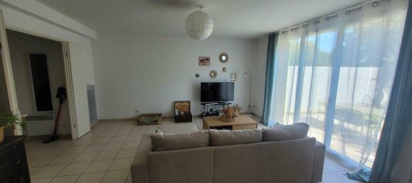 3 bedrooms Villa in Morieres-les-Avignon, France No. 284780 7