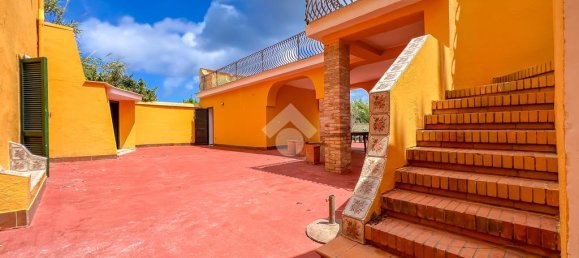 Вилла с 5 спальнями в Вентотене, Италия № 310117 12